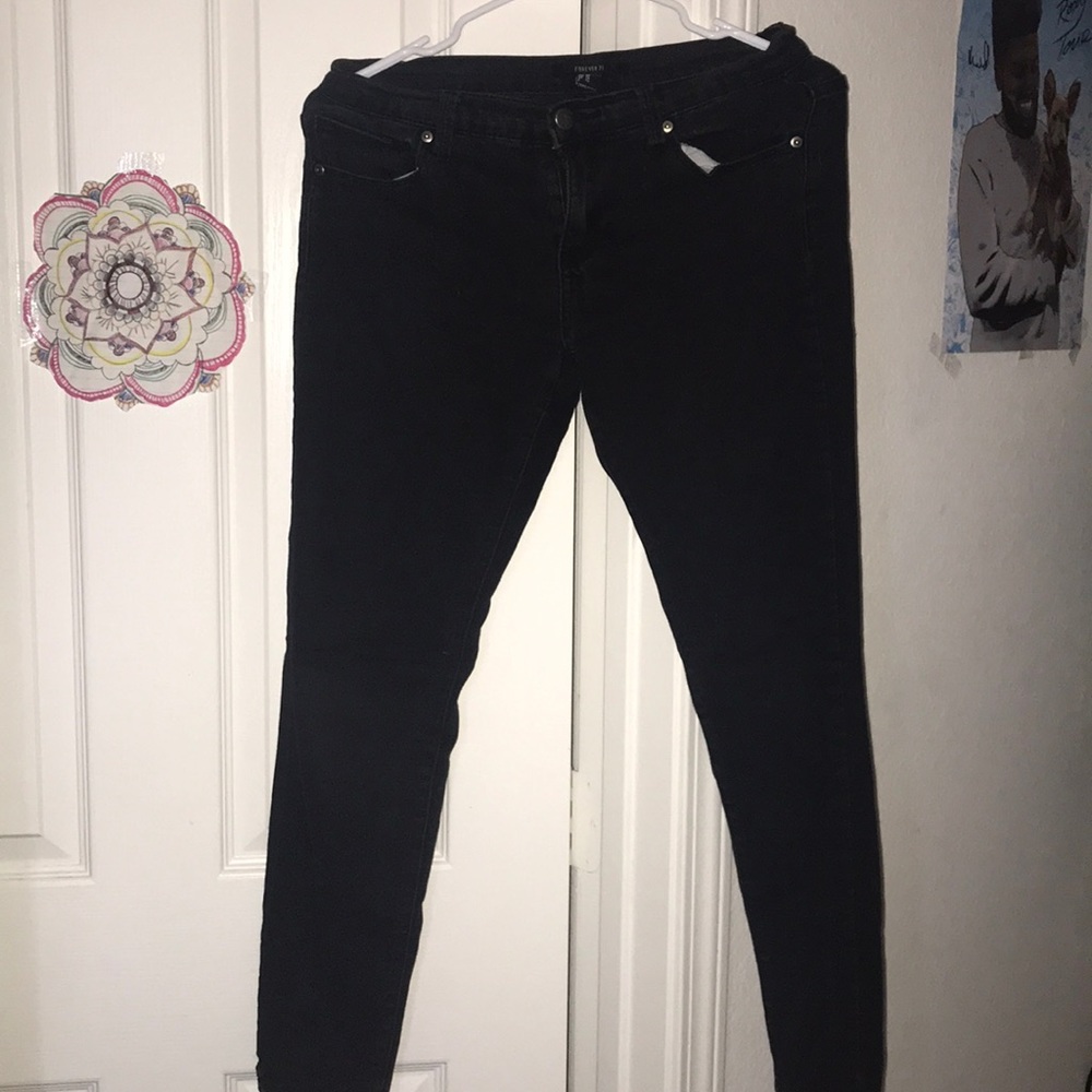 Black skinny  jeans.